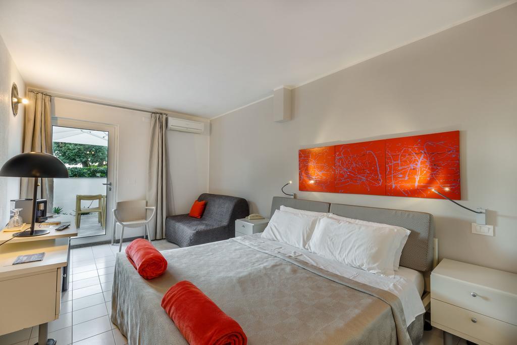 Hotel Residence Hibiscus ลากาเลตตา ภายนอก รูปภาพ