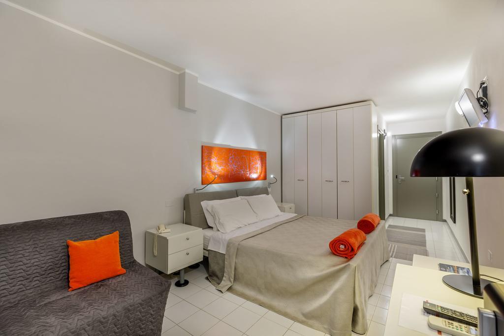 Hotel Residence Hibiscus ลากาเลตตา ภายนอก รูปภาพ
