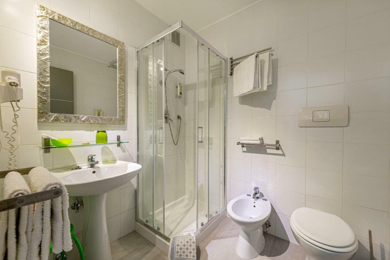 Hotel Residence Hibiscus ลากาเลตตา ภายนอก รูปภาพ
